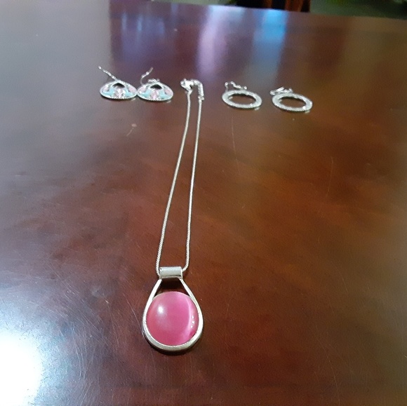 Jewerly - Picture 5 of 5